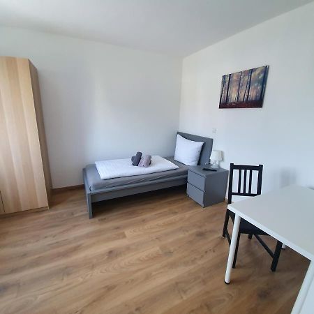 ארלנגן Gaestehaus Am Heuss-Platz מראה חיצוני תמונה